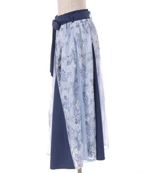 axes femme（アクシーズファム）の「紫陽花プリントレース