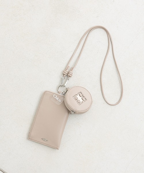 Chico(チコ)の「レザーポーチ付スマホショルダー(スマホグッズ・レディース・ブラック/アイボリー/グレイッシュベージュ/ピンク/ブルー・FREE)」の13枚目の写真