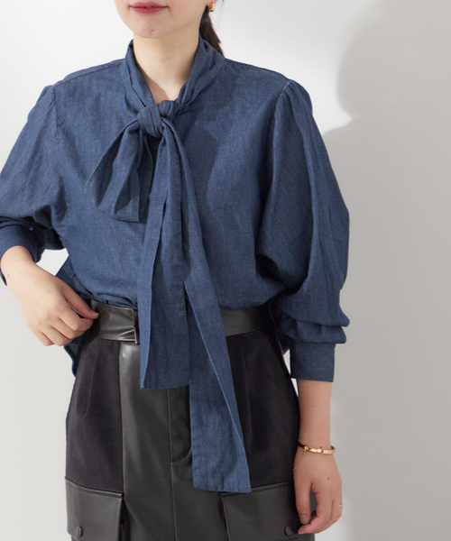 A PUPIL（アピューピル）の「《追加》《別注》【A PUPIL/ア ピューピル】デニムボウタイブラウス（シャツ/ブラウス・レディース・ブルー・FREE）」の6枚目の写真