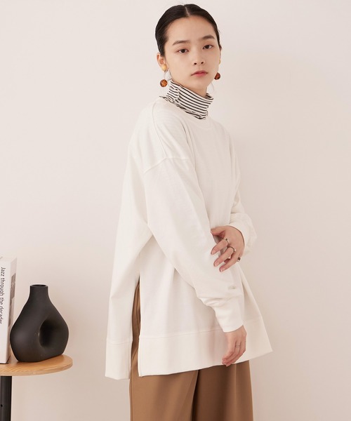 Fashion Letter（ファッションレター）の「【M-5L】ミニ裏毛 サイドスリットトレーナー（スウェット・レディース・チャコールグレー/オフホワイト/ブラック・M～Ｌ/4L～5L/LL～3L）」の8枚目の写真