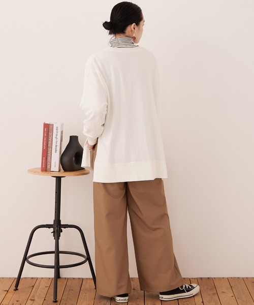 Fashion Letter（ファッションレター）の「【M-5L】ミニ裏毛 サイドスリットトレーナー（スウェット・レディース・チャコールグレー/オフホワイト/ブラック・M～Ｌ/4L～5L/LL～3L）」の20枚目の写真