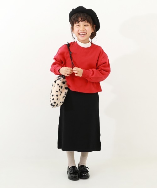 devirock（デビロック）の「無地 クロップド丈 スウェットトレーナー（スウェット・キッズ・オートミール/ダークネイビー/レッド系2・120cm/160cm/140cm/150cm/130cm/110cm/100cm）」の6枚目の写真