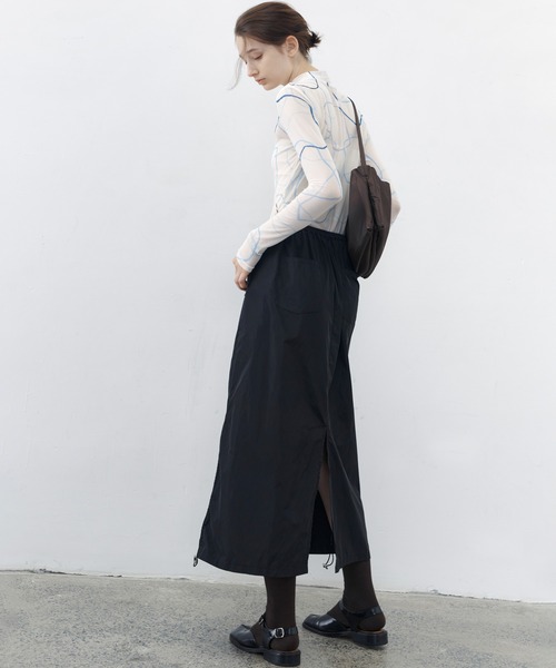 tageechita（タジチタ）の「【tageechita】シアープリントハイネックトップス（Tシャツ/カットソー・レディース・ホワイト・M/L/S）」の21枚目の写真