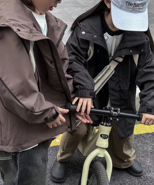 aimoha（アイモハ）の「【aimoha-KIDS-】子供服　マウンテンジャケット（マウンテンパーカー・キッズ・チョコ/ブラック・160/110/150/130/120/140）」の5枚目の写真