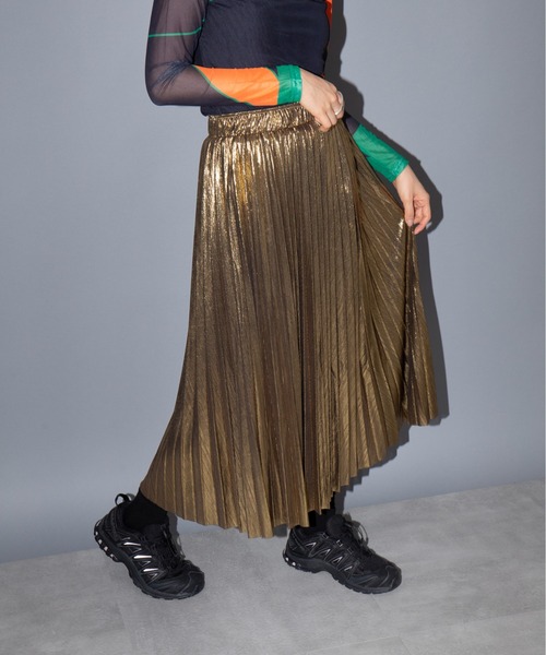 SETUP7（セットアップセブン）の「【SETUP7】シャイニーランダムプリーツロングスカート KNF037（スカート・レディース・シルバー/ゴールド・FREE）」の7枚目の写真