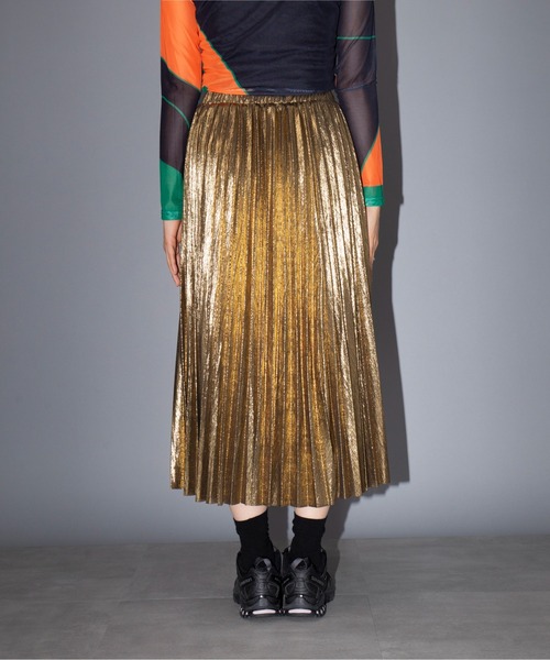 SETUP7（セットアップセブン）の「【SETUP7】シャイニーランダムプリーツロングスカート KNF037（スカート・レディース・シルバー/ゴールド・FREE）」の11枚目の写真