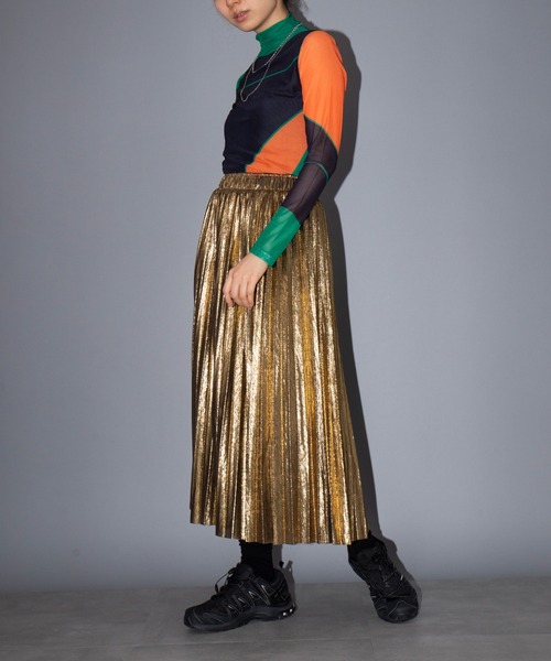 SETUP7（セットアップセブン）の「【SETUP7】シャイニーランダムプリーツロングスカート KNF037（スカート・レディース・シルバー/ゴールド・FREE）」の14枚目の写真