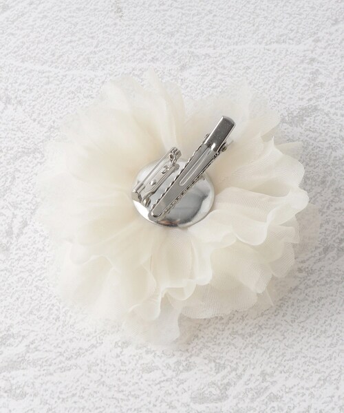 OPAQUE.CLIP(オペークドットクリップ)の「◆フェイクパールビジューコサージュ/セレモニー対応(ブローチ/コサージュ・レディース・ブルー系その他/ベージュ・00)」の6枚目の写真