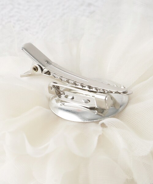 OPAQUE.CLIP(オペークドットクリップ)の「◆フェイクパールビジューコサージュ/セレモニー対応(ブローチ/コサージュ・レディース・ブルー系その他/ベージュ・00)」の7枚目の写真