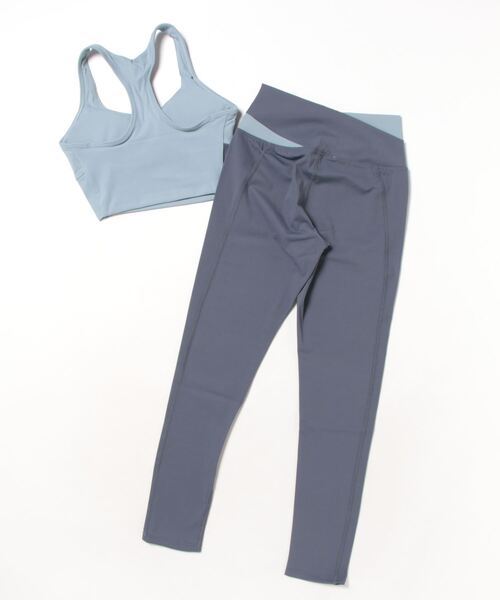 alo スポーツブラとレギンスセット グレー alo スポーツブラとレギンス