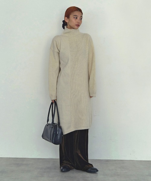 LIENCOEUR（リアンクール）の「ハイネックアシンメトリーワンピース（ワンピース・レディース・ライトベージュ/チャコールグレー/ブラック・FREE）」の10枚目の写真