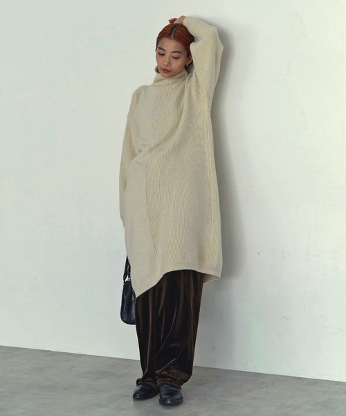 LIENCOEUR（リアンクール）の「ハイネックアシンメトリーワンピース（ワンピース・レディース・ライトベージュ/チャコールグレー/ブラック・FREE）」の13枚目の写真