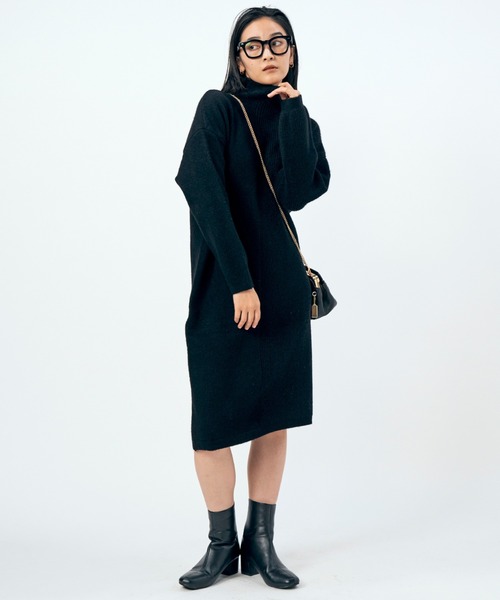 LIENCOEUR（リアンクール）の「ハイネックアシンメトリーワンピース（ワンピース・レディース・ライトベージュ/チャコールグレー/ブラック・FREE）」の6枚目の写真