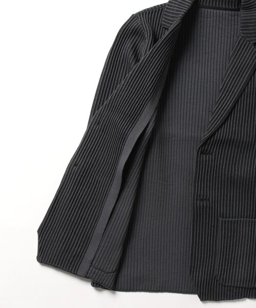 MEN'S BIGI(メンズビギ)の「たて畝ニットジャケット(テーラードジャケット・メンズ・ブルー/チャコールグレー・03/02/01/04)」の12枚目の写真