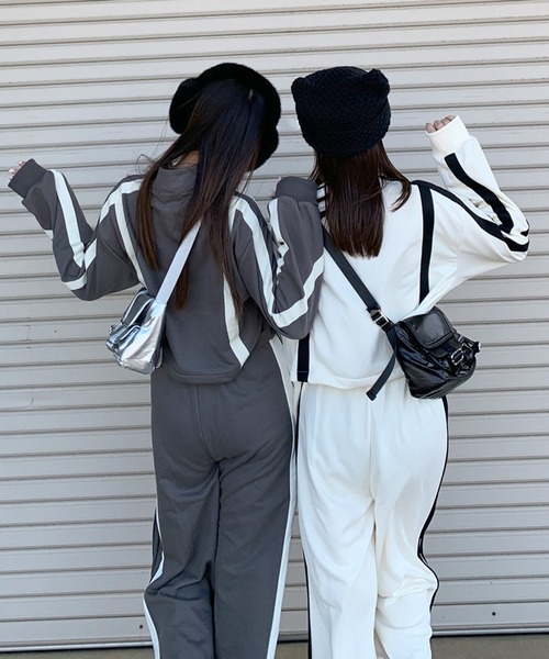 non-hedge（ノンヘッジ）の「ダブルポケットナイロンバッグ（ショルダーバッグ・レディース・ブラック/シルバー・FREE）」の4枚目の写真