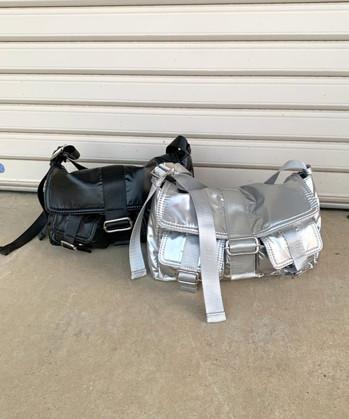 non-hedge（ノンヘッジ）の「ダブルポケットナイロンバッグ（ショルダーバッグ・レディース・ブラック/シルバー・FREE）」の15枚目の写真