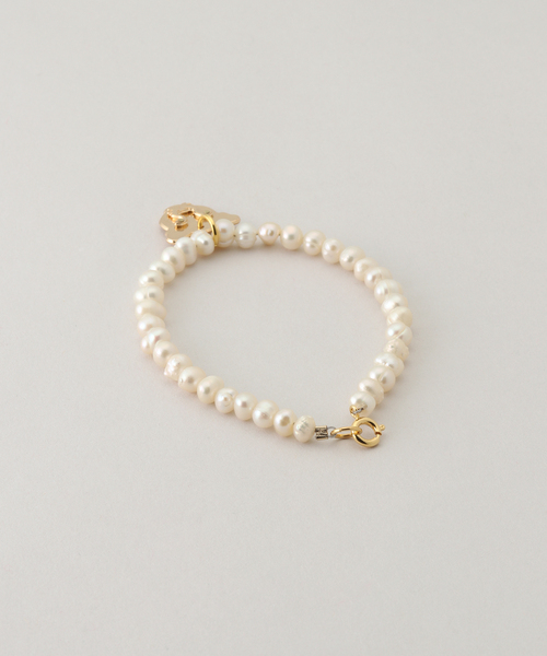 VERMEIL par iena（ヴェルメイユパーイエナ）の「【MERCEDES SALAZAR/メルセデス サラザール】別注 ジャガーブレスレット（ブレスレット・レディース・アイボリー・FREE）」の3枚目の写真