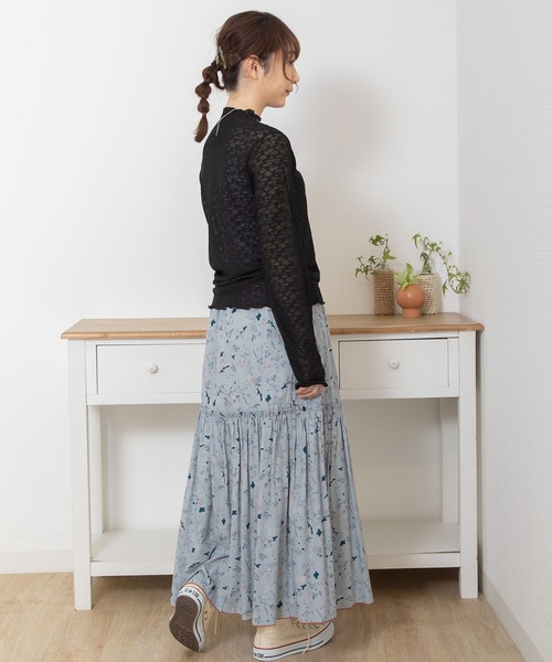 POU DOU DOU（プードゥドゥ）の「花柄シアータートルトップス（Tシャツ/カットソー・レディース・オフホワイト/ブラック/ミント/ダークグレー・3）」の8枚目の写真