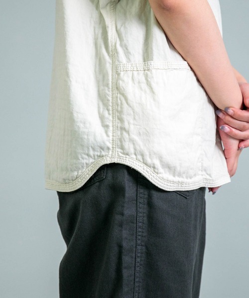 OMNIGOD（オムニゴッド）の「[OMNIGOD womens / オムニゴッド] ダブルガーゼフレンチスリーブガーデナーシャツ（シャツ/ブラウス・レディース・グレー/ブラック/ホワイト/ブルー・FREE）」の6枚目の写真