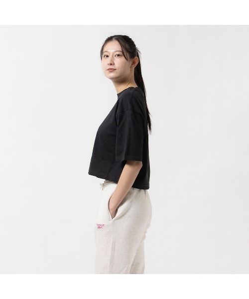 Reebok（リーボック）の「ランニング グラフィック Tシャツ / RUNNING GRAPHIC TEE（Tシャツ/カットソー・レディース・ブラック/ライトブルー/オレンジ・LARGE/MEDIUM/SMALL/XX-LARGE/X-LARGE/X-SMALL）」の4枚目の写真