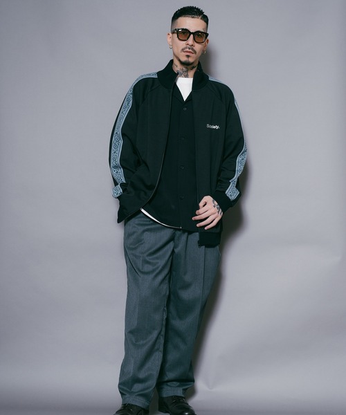 Subciety（サブサエティ）の「TRACK JKT（ジャージ・メンズ・ブラック×グレー/ブラック×ホワイト/オリーブ・MEDIUM/LARGE/X-LARGE/SMALL）」の9枚目の写真
