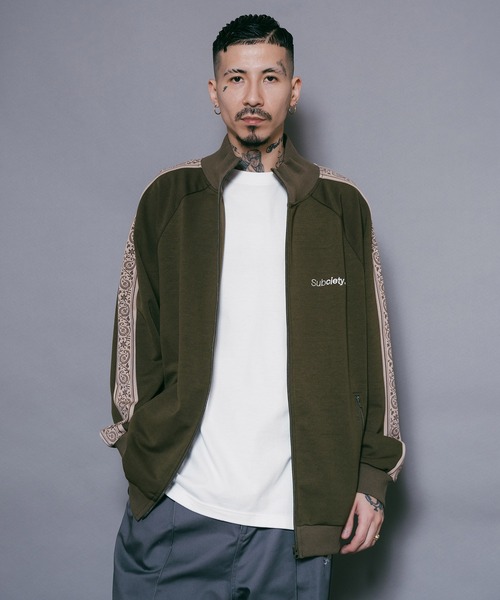 Subciety（サブサエティ）の「TRACK JKT（ジャージ・メンズ・ブラック×グレー/ブラック×ホワイト/オリーブ・MEDIUM/LARGE/X-LARGE/SMALL）」の19枚目の写真