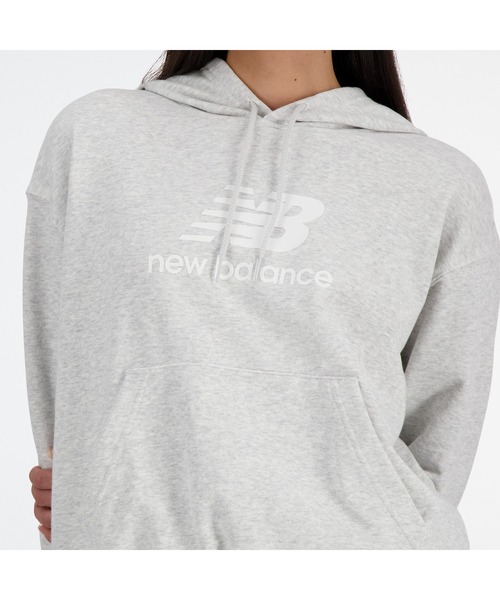 NEW BALANCE（ニューバランス）の「Sport Essentials Stacked Logo スウェットフーディ（スウェット・レディース・ライトピンク/ブラック/ヘザーグレー・MEDIUM/SMALL/LARGE/X-LARGE）」の12枚目の写真