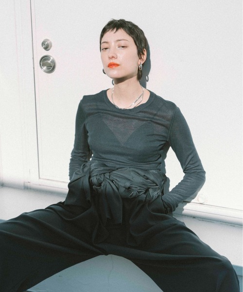 HANNE（アン）の「シアーロングスリーブTEE（Tシャツ/カットソー・レディース・ネイビー/ベージュ/ホワイト/レッド/ブラック/パープル/ブルー・FREE）」の9枚目の写真