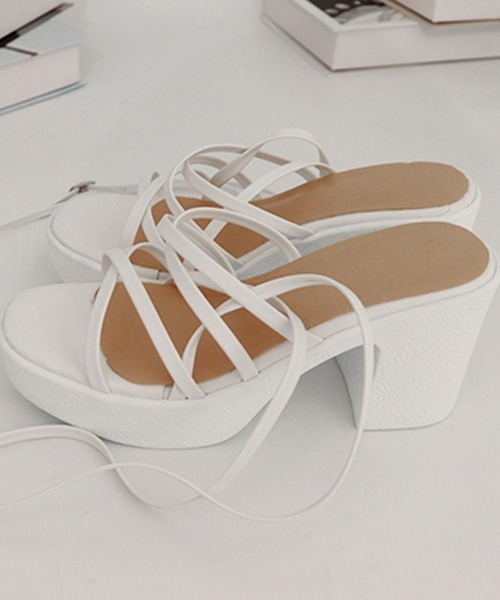 Miniministore（ミニミニストア）の「ハイヒール クロスストラップサンダル韓国（サンダル・レディース・ブラック/ホワイト・23.5cm/23.0cm/22.5cm/24.5cm/24.0cm）」の22枚目の写真