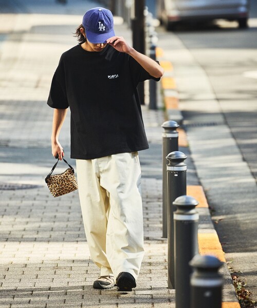 FREAK'S STORE(フリークスストア)の「限定展開 KAVU×FREAK'S STORE/カブー 別注 ビッグシルエット バックプリントTシャツ/ICON(Tシャツ/カットソー・メンズ・ホワイト/ブラック/グレイッシュベージュ/オリーブ/ピンク・SMALL/MEDIUM/LARGE)」の7枚目の写真