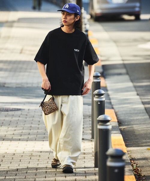 FREAK'S STORE(フリークスストア)の「限定展開 KAVU×FREAK'S STORE/カブー 別注 ビッグシルエット バックプリントTシャツ/ICON(Tシャツ/カットソー・メンズ・ホワイト/ブラック/グレイッシュベージュ/オリーブ/ピンク・SMALL/MEDIUM/LARGE)」の8枚目の写真