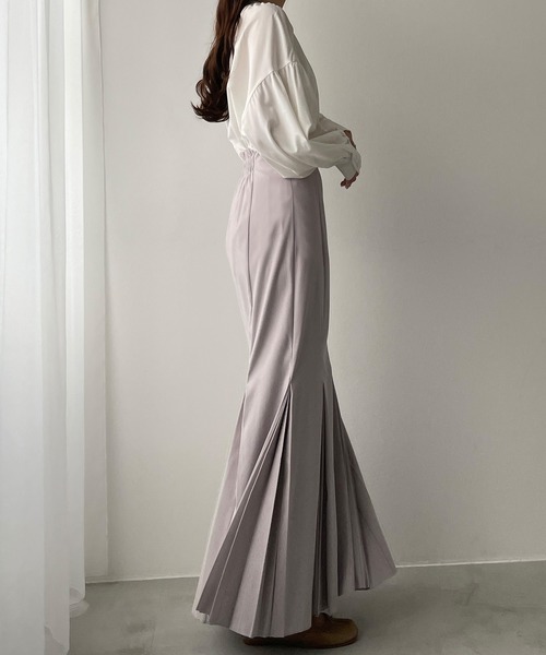 Louere（ルエレ）の「ハイウエストプリーツマーメイドスカート（スカート・レディース・ライトグレー/モカ/ベージュ/チャコールグレー/グレー/オフホワイト/ブラック・SMALL/X-LARGE/LARGE/MEDIUM）」の17枚目の写真