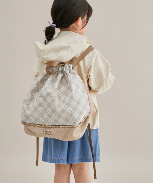 ROPE' PICNIC(ロペピクニック)の「【KIDS】メタリックプリントリュック(バックパック/リュック・キッズ・ブラック/ベージュ・FREE)」の22枚目の写真