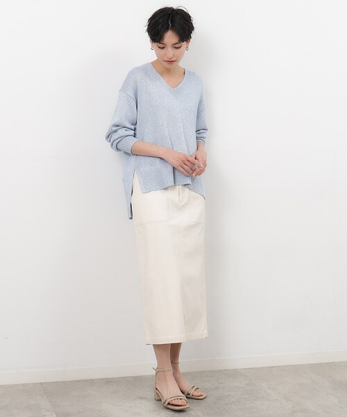 OPAQUE.CLIP（オペークドットクリップ）の「◆ラメヤーンVネックニット【洗える】（ニット/セーター・レディース・ライトイエロー系6/サックスブルー系5/ホワイト系6・42/38/40）」の10枚目の写真