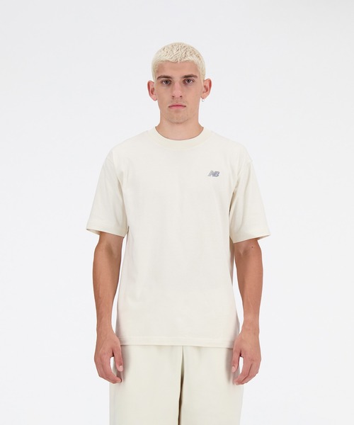 NEW BALANCE(ニューバランス)の「Sport Essentials ショートスリーブTシャツ(Tシャツ/カットソー・メンズ・アイボリー/グリーン/ネイビー/ライトブラウン/ブラック/ホワイト・SMALL/LARGE/MEDIUM/X-LARGE/XX-LARGE)」の4枚目の写真