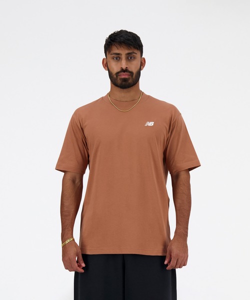 NEW BALANCE(ニューバランス)の「Sport Essentials ショートスリーブTシャツ(Tシャツ/カットソー・メンズ・アイボリー/グリーン/ネイビー/ライトブラウン/ブラック/ホワイト・SMALL/LARGE/MEDIUM/X-LARGE/XX-LARGE)」の3枚目の写真