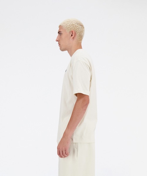 NEW BALANCE(ニューバランス)の「Sport Essentials ショートスリーブTシャツ(Tシャツ/カットソー・メンズ・アイボリー/グリーン/ネイビー/ライトブラウン/ブラック/ホワイト・SMALL/LARGE/MEDIUM/X-LARGE/XX-LARGE)」の10枚目の写真