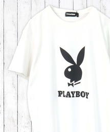 PLAYBOY（プレイボーイ）の「PLAYBOY USAコットン リラックスフィット ロゴプリントTシャツ（Tシャツ/カットソー）」