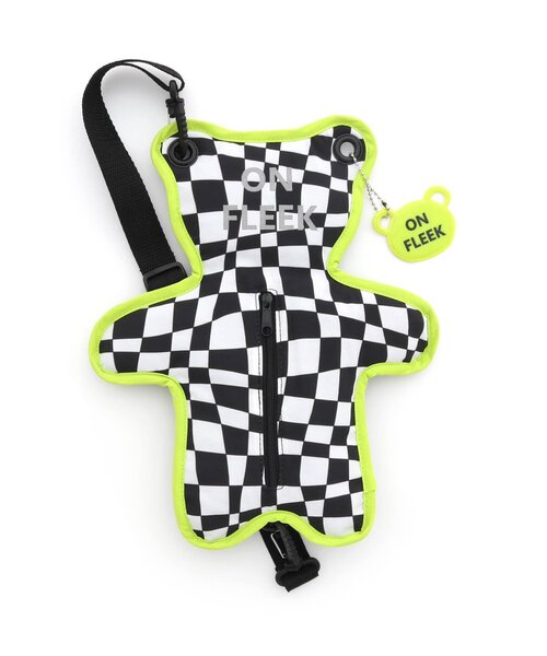 BREEZE(ブリーズ)の「【BREEZE NEW JACK】チャーム付きベアサコッシュ(ボディバッグ/ウエストポーチ・キッズ・ブラック/チェック・FREE)」の14枚目の写真