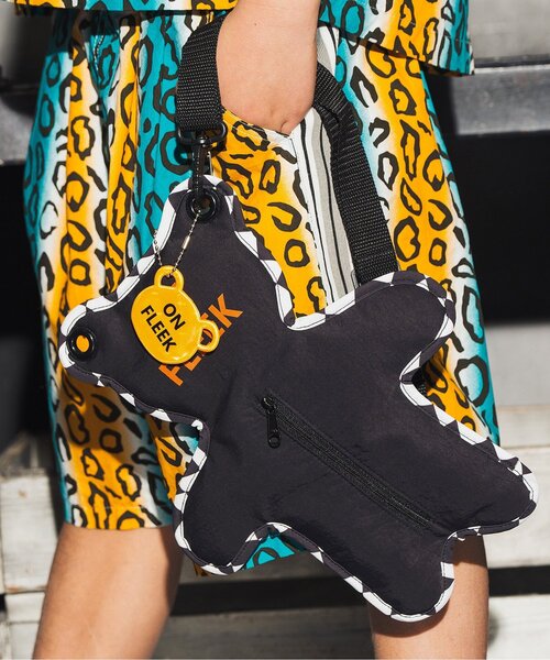 BREEZE(ブリーズ)の「【BREEZE NEW JACK】チャーム付きベアサコッシュ(ボディバッグ/ウエストポーチ・キッズ・ブラック/チェック・FREE)」の17枚目の写真