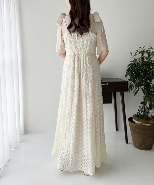 one after another NICE CLAUP（ワンアフターアナザーナイスクラップ）の「肩リボンキャミワンピース（ワンピース・レディース・ベージュ/チャコールグレー/アイボリー/アイボリー系/パープル系その他・FREE）」の11枚目の写真