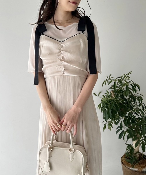 one after another NICE CLAUP（ワンアフターアナザーナイスクラップ）の「肩リボンキャミワンピース（ワンピース・レディース・ベージュ/チャコールグレー/アイボリー/アイボリー系/パープル系その他・FREE）」の16枚目の写真