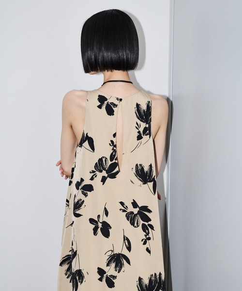AIC.（エーアイシー）の「フラワープリントアメスリロングワンピース（ワンピース・レディース・ベージュ/ブラック・FREE）」の19枚目の写真