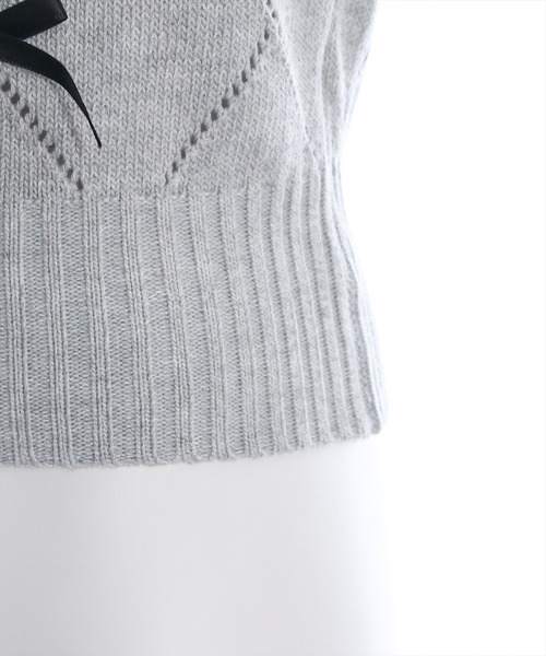 clear（クリア）の「アイレットリボンモチーフ半袖ニットトップス[バレエコア ガーリー]≪再入荷≫（ニット/セーター・レディース・ピンク/ブラック/オフホワイト/杢グレー・F）」の11枚目の写真