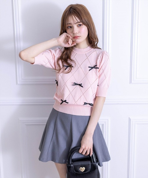 clear（クリア）の「アイレットリボンモチーフ半袖ニットトップス[バレエコア ガーリー]≪再入荷≫（ニット/セーター・レディース・ピンク/ブラック/オフホワイト/杢グレー・F）」の12枚目の写真