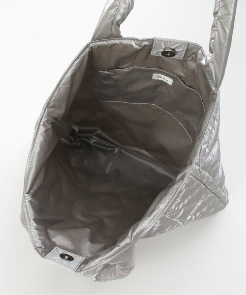 ikka(イッカ)の「キルト縦長トートバッグ(トートバッグ・レディース・グレー/ブラック・FREE)」の18枚目の写真