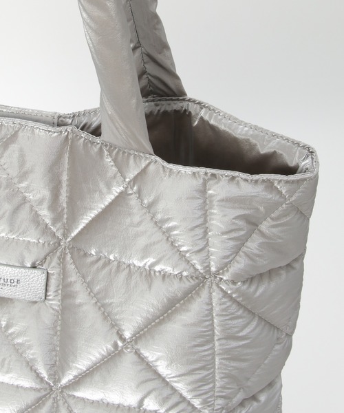 ikka(イッカ)の「キルト縦長トートバッグ(トートバッグ・レディース・グレー/ブラック・FREE)」の11枚目の写真