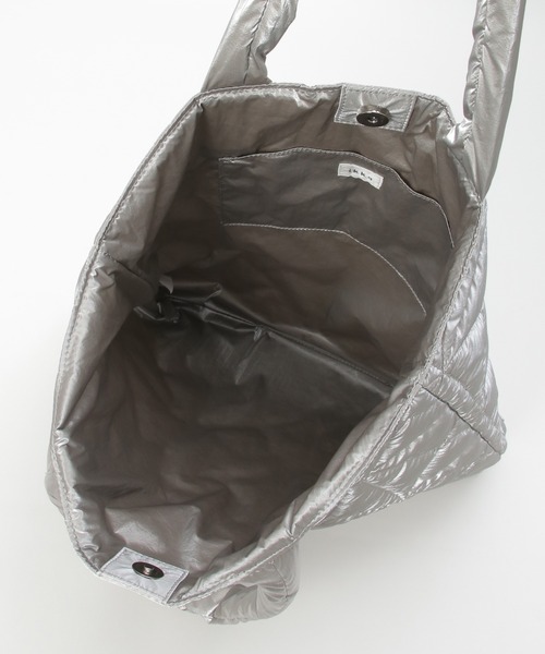 ikka(イッカ)の「キルト縦長トートバッグ(トートバッグ・レディース・グレー/ブラック・FREE)」の10枚目の写真