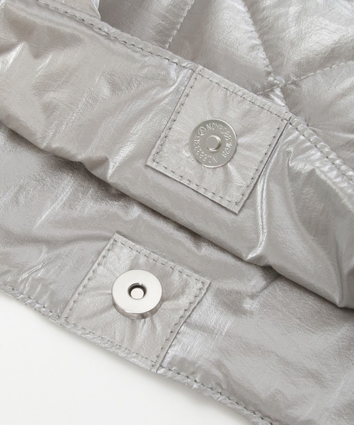 ikka(イッカ)の「キルト縦長トートバッグ(トートバッグ・レディース・グレー/ブラック・FREE)」の7枚目の写真