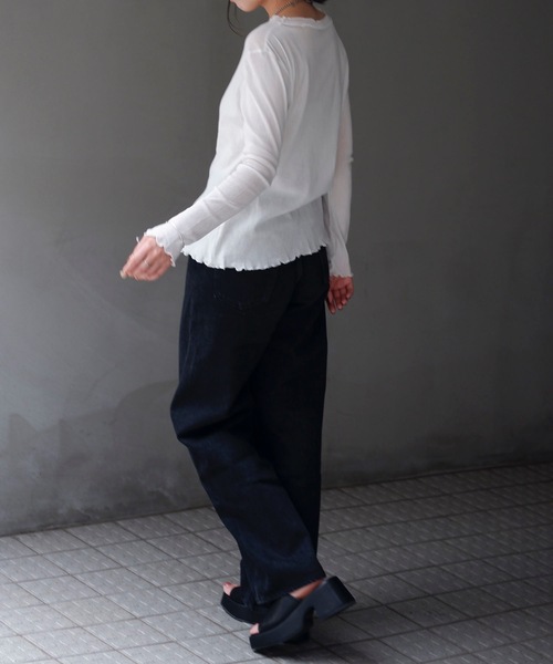 &HALF(アンドハーフ)の「コットンクルーネックシアートップス(Tシャツ/カットソー・レディース・ライトグレー/ブラック/ベージュ/オフホワイト/ピンク・M/L)」の22枚目の写真